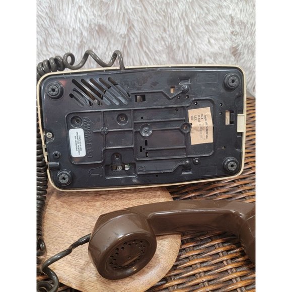 Vintage 1980 GTE Automatic Electric Push Dial Brown Land Line Telephone, Model # - Picture 4 of 9